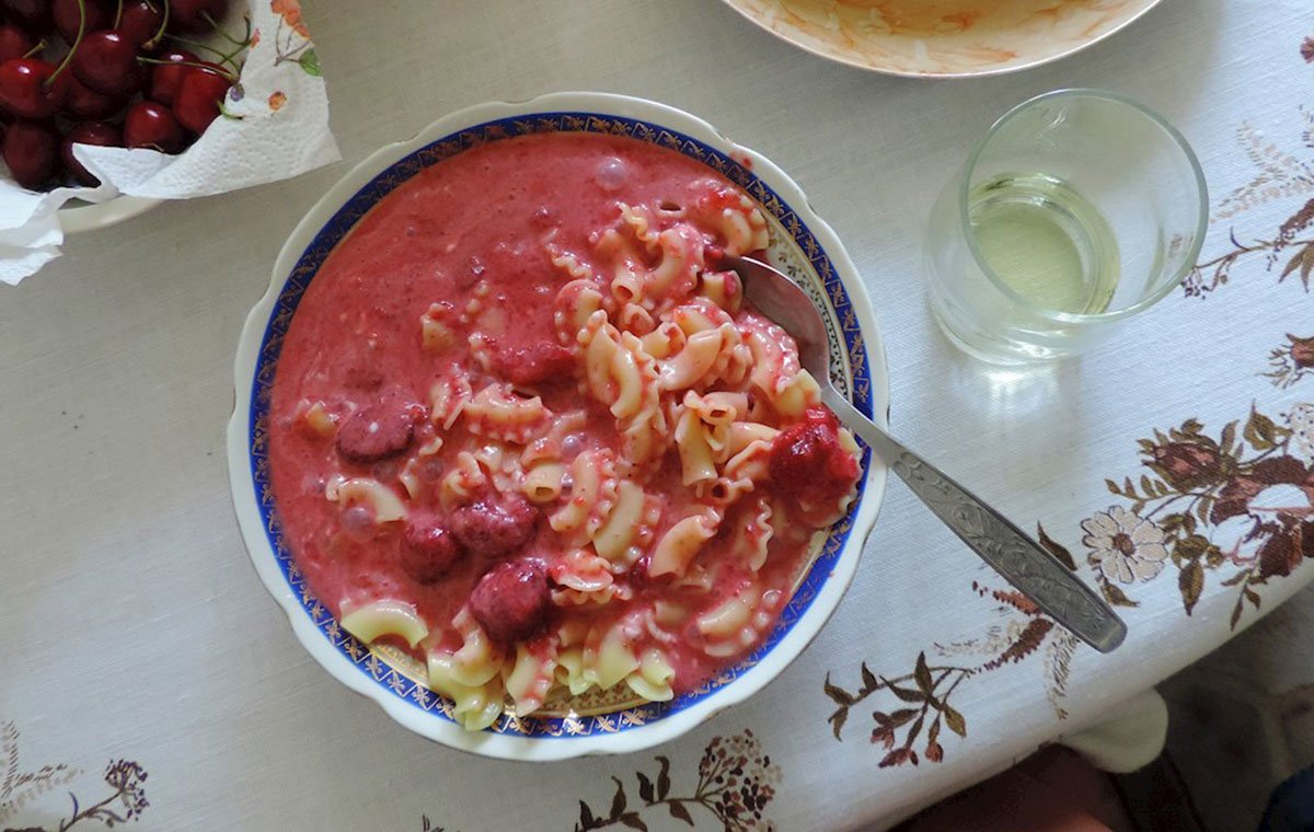 سوپ توت‌فرنگی