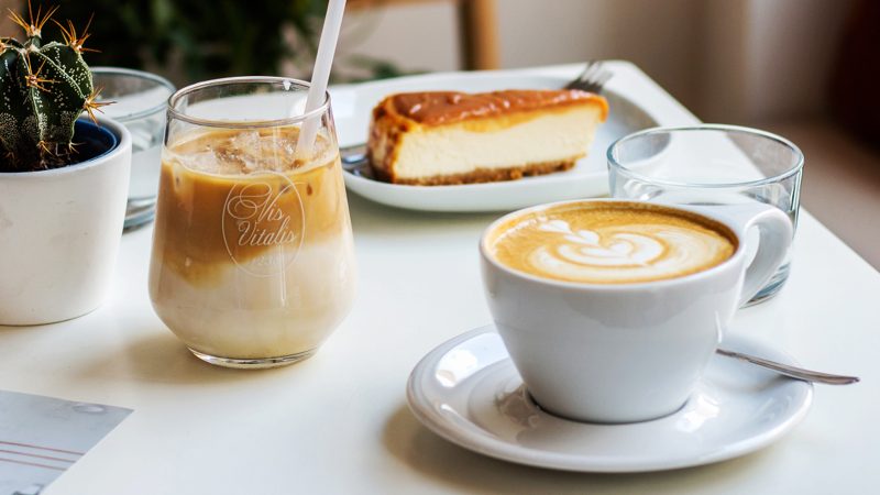 آیس کافی بهتر است یا قهوه داغ؟