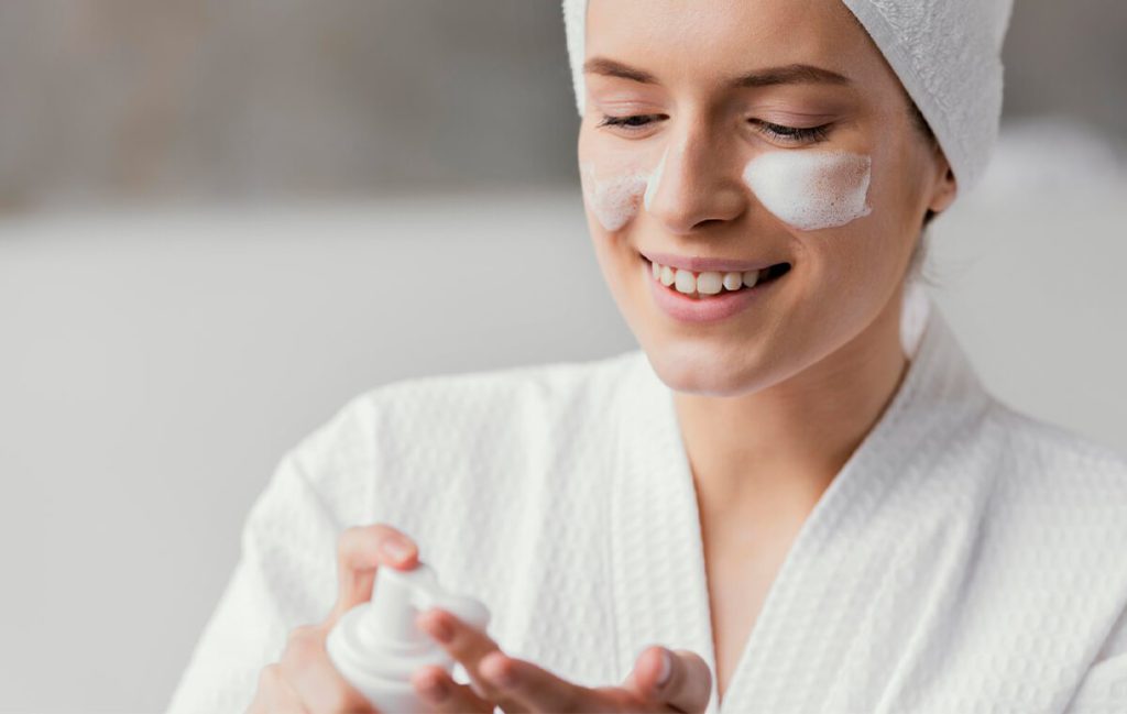 لاکتیک اسید چیست و چه فایده ای برای پوست دارد؟