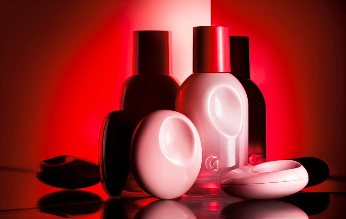 عطر Glossier You از برند - بهترین عطر زنانه با ماندگاری بالا Glossier