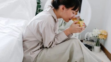 ۱۲ خاصیت درمانی بی‌نظیر بادرنجبویه + نحوه مصرف - درنا نیوز