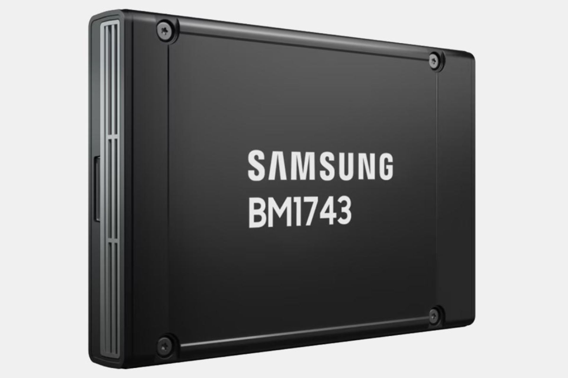 سامسونگ بی‌سروصدا اس‌اس‌دی ۶۱ ترابایتی عرضه کرد