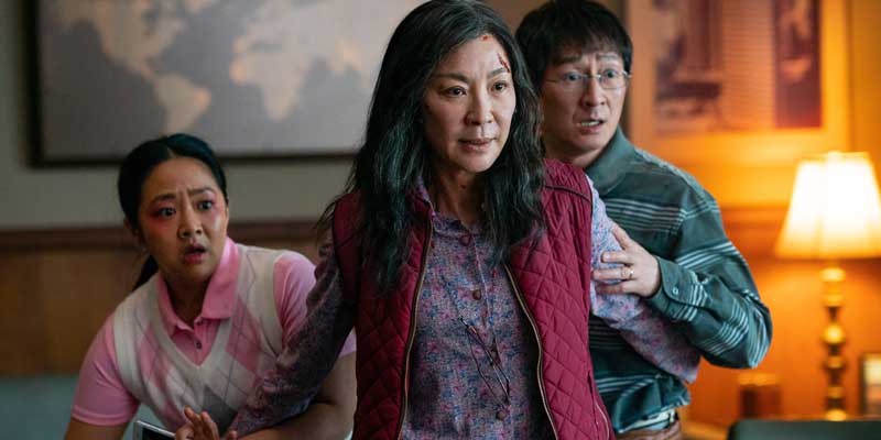 معرفی فیلم everything everywhere all at once