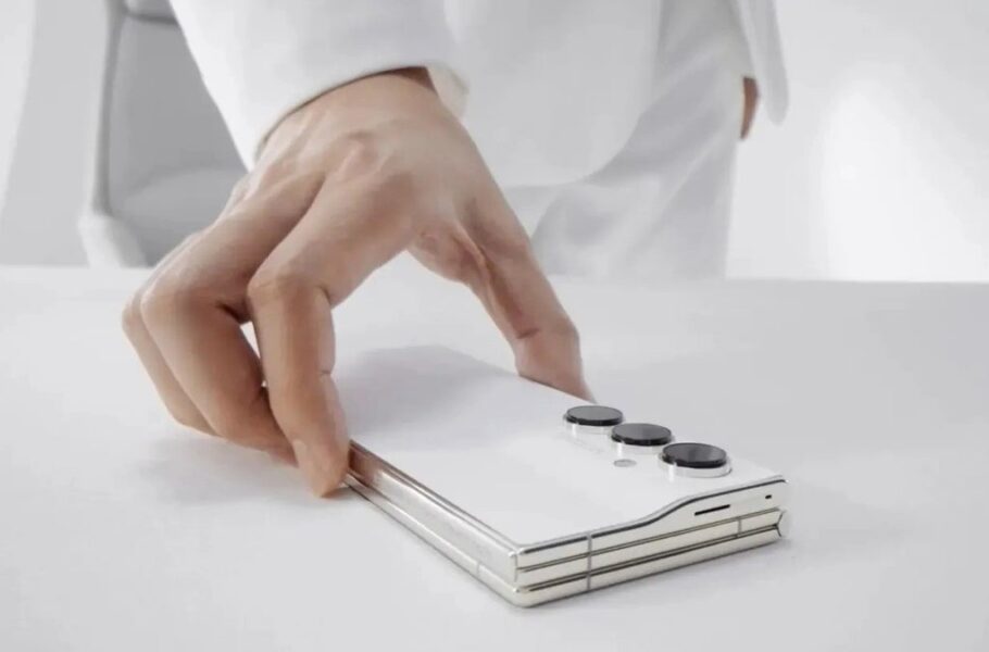 گوشی مفهومی جذاب تکنو با قابلیت دو بار تاشدن