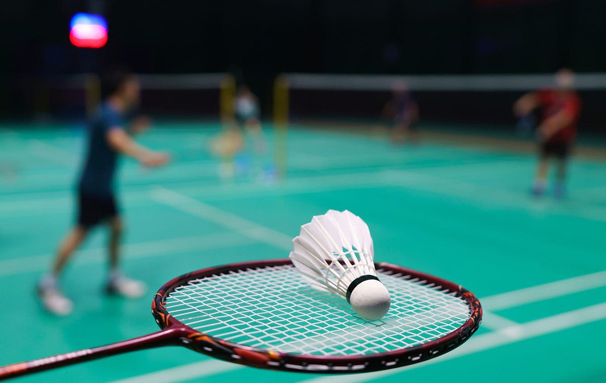 ۹ نکته‌ی مهم در راهنمای خرید راکت بدمینتون برای افراد مبتدی و حرفه‌ای