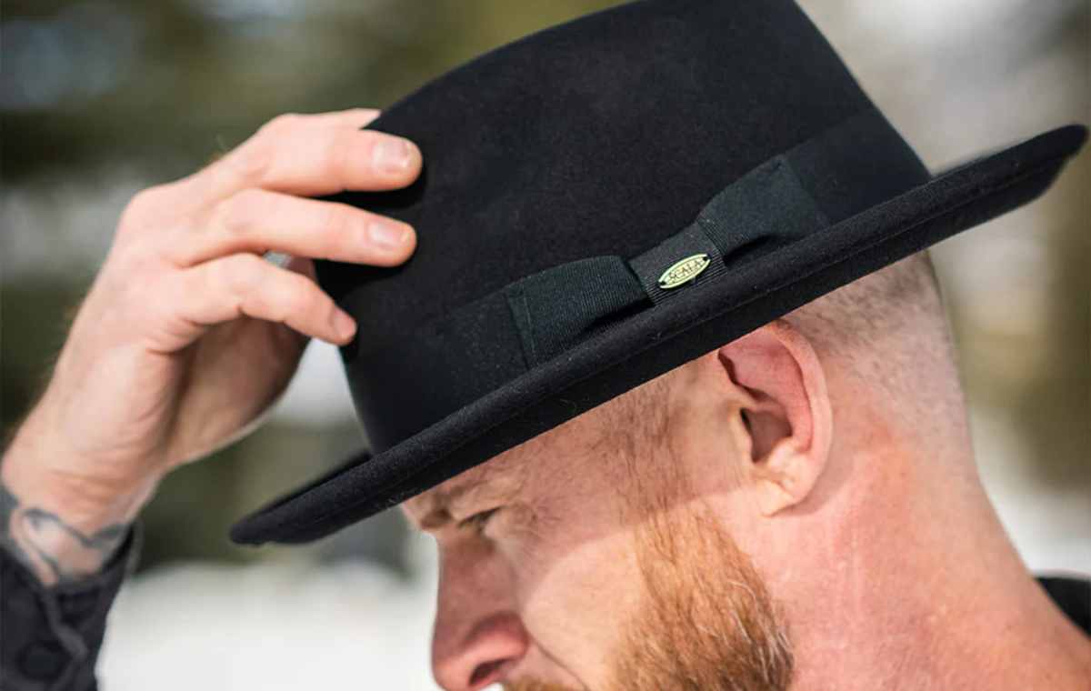 ۹ پیشنهاد از بهترین کلاه‌های تابستانی برای آقایان و خانم‌ها