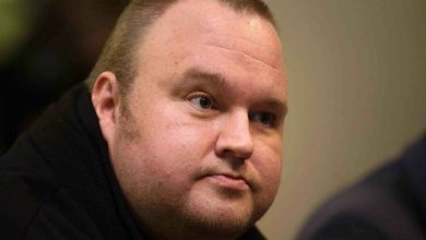 «کیم داتکام»، مؤسس مگاآپلود، پس از 12 سال برای محاکمه به آمریکا مسترد می‌شود