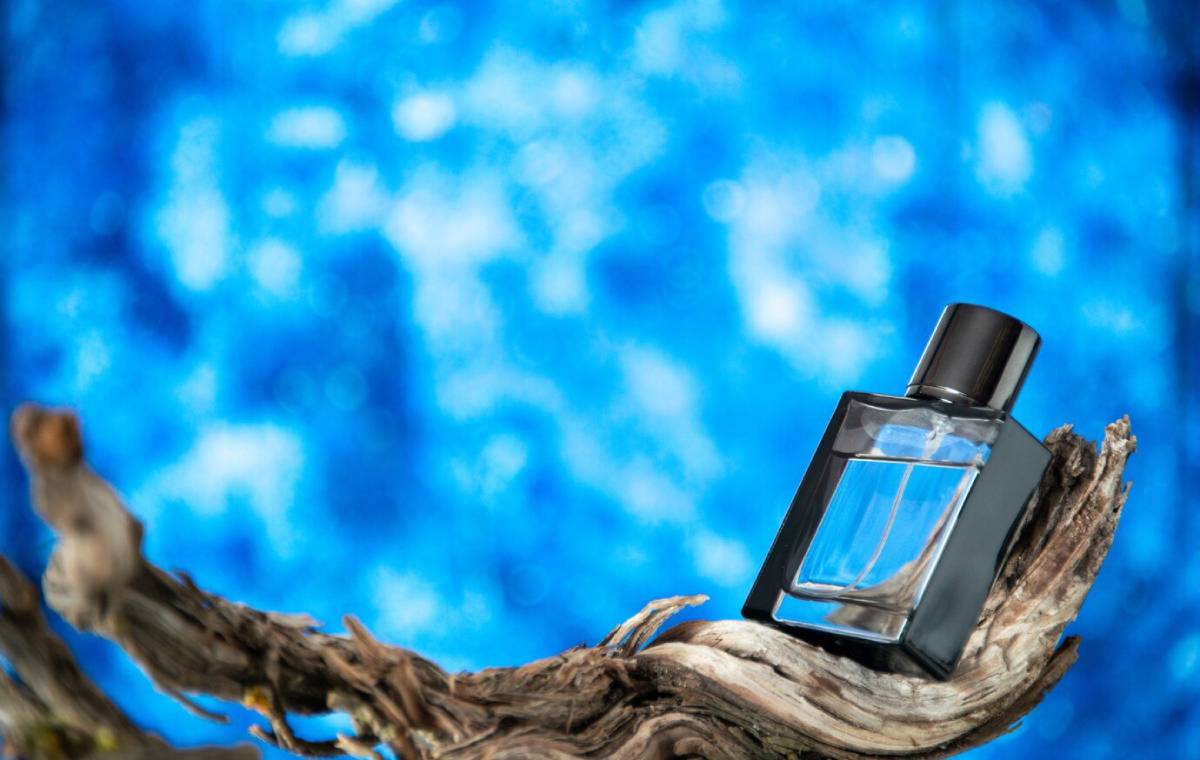 بهترین عطر خنک مردانه مناسب روزهای گرم سال 