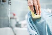 ۵ روش آسان برای پاک کردن لکه‌ی شاتوت از روی لباس