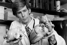 مرد مبتلا به نارسایی قلبی با دریافت قلب تیتانیومی توانست زنده بماند