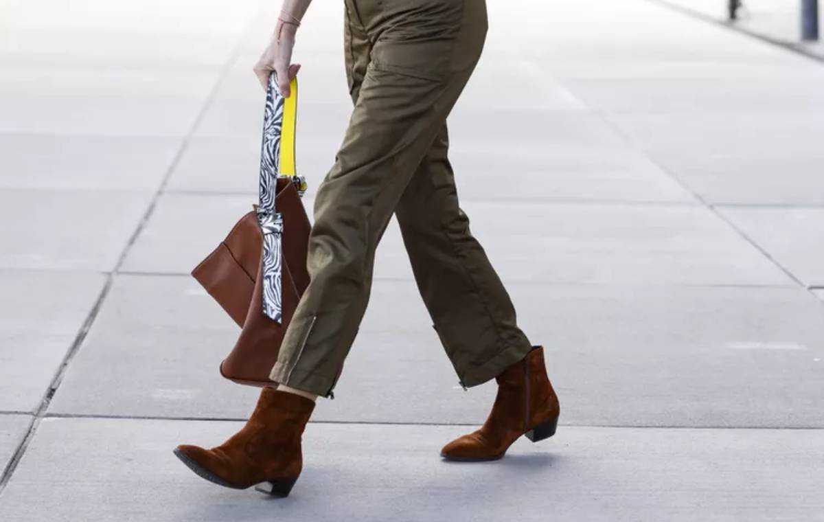 ۱۰ روش جذاب برای ست کردن کفش و کیف زنانه