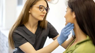 لک صورت نشانه‌ی چیست و راه های درمان آن