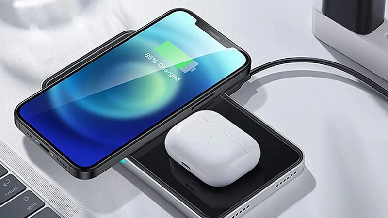 شارژر بی سیم ای اِس آر HaloLock 2-in-1 With MagSafe