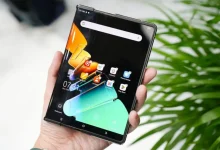 سامسونگ در سال ۲۰۲۵ نخستین گوشی رول‌شدنی خود را با نمایشگری غول‌پیکر عرضه می‌کند