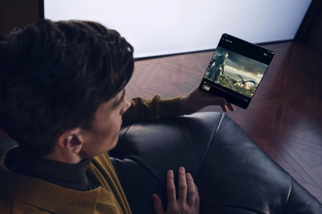 tecno phantom v fold 2 watching movie 66e44bdb0232affcc50d01e8w1920ampq80