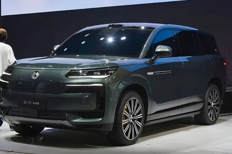 شاسی‌بلند برقی بی‌وای‌دی Denza N9 غول پیکر معرفی شد