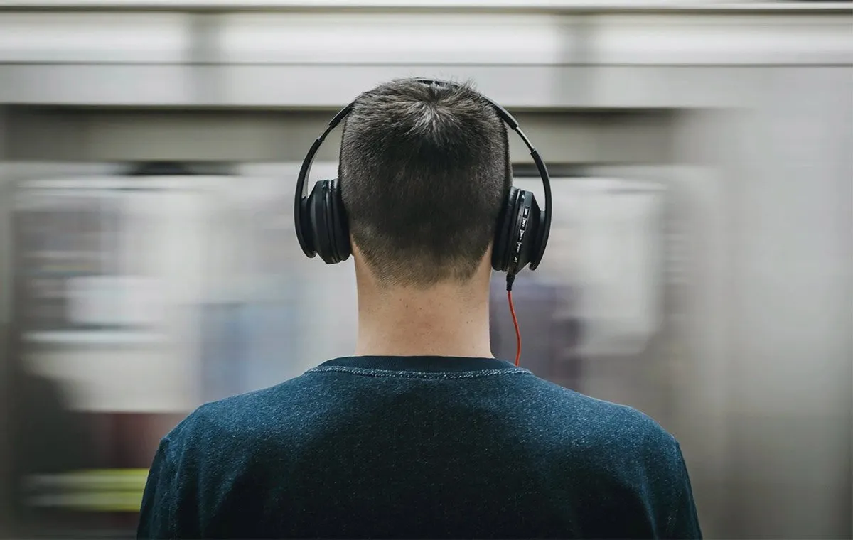 بهترین هدفون نویز کنسلینگ