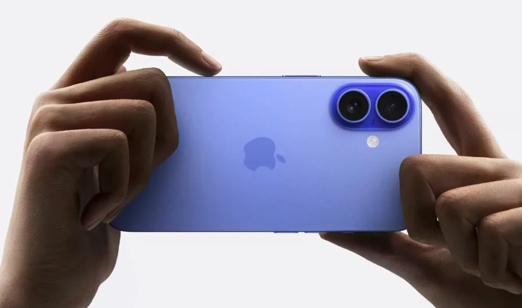 تصویری از دوربین آیفون ۱۶