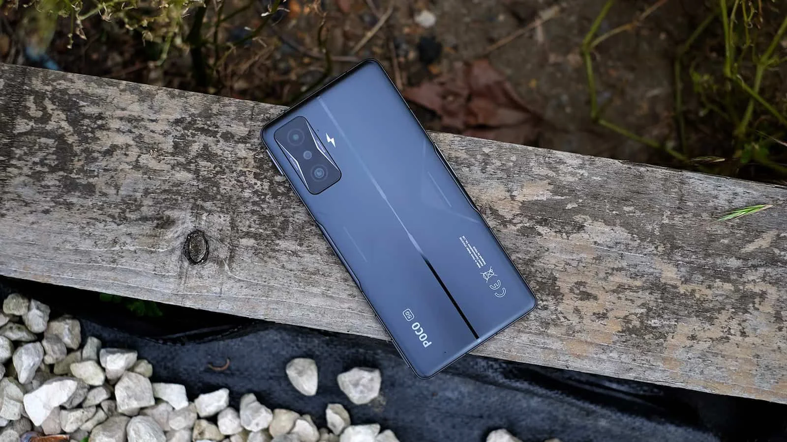 پوکو F4 جی تی