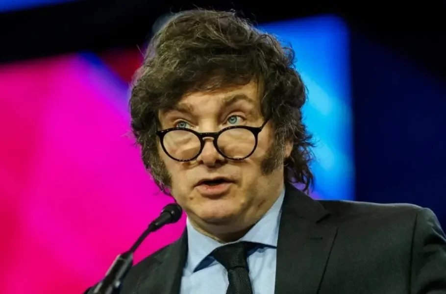 Presiden Argentina 1 910x600 1