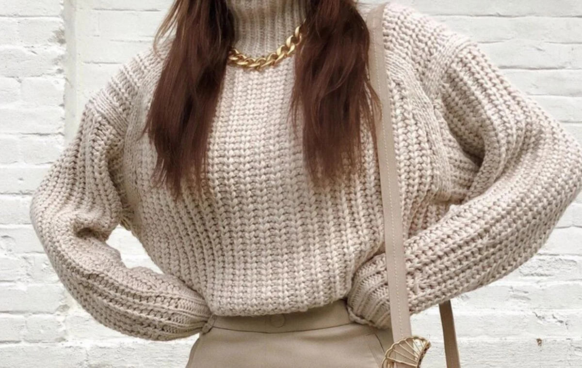 لباسهای بافتنی جزو لباس منسب برای اندام سیب شکل هستند