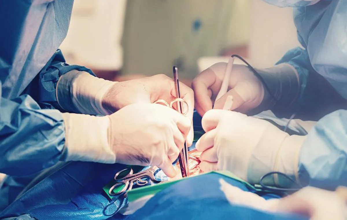 how is open heart surgery performed