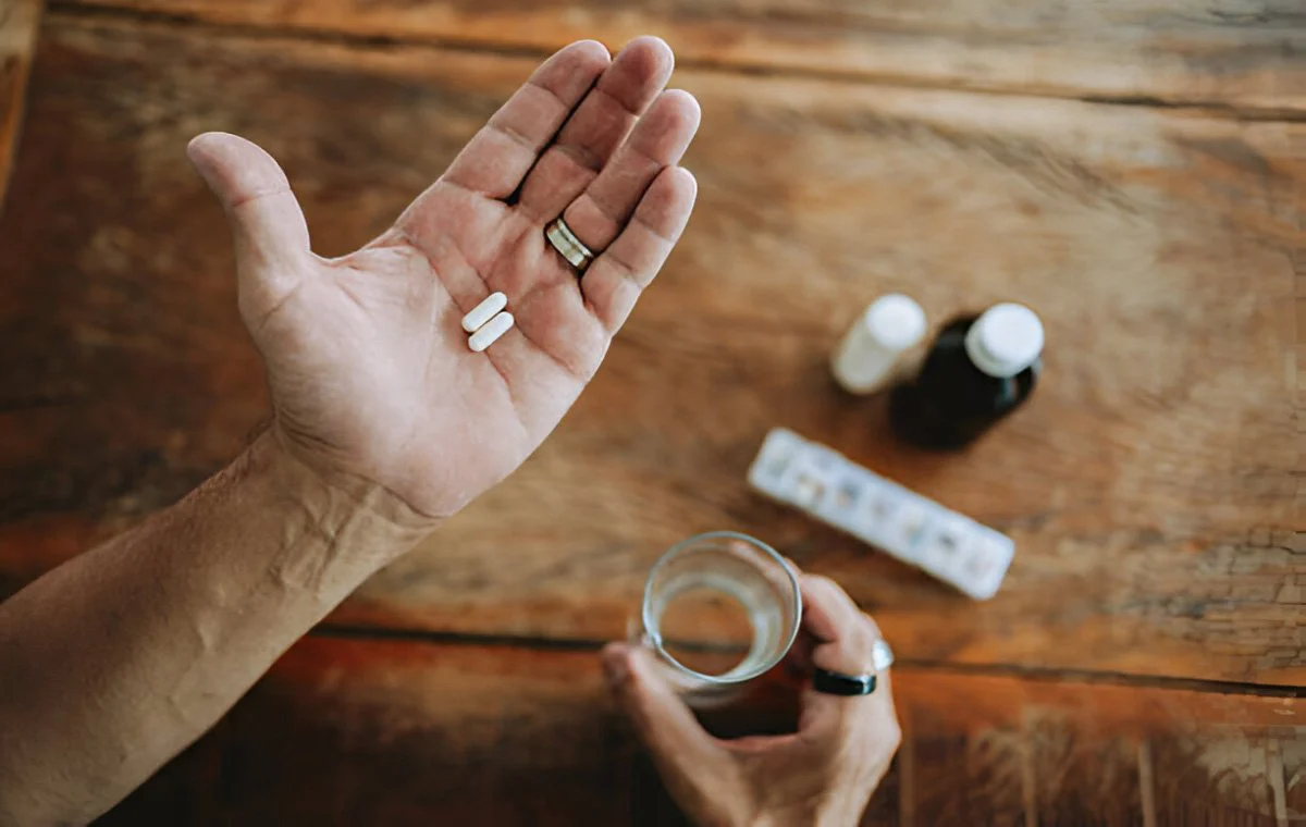 تداخل گل ختمی با داروها