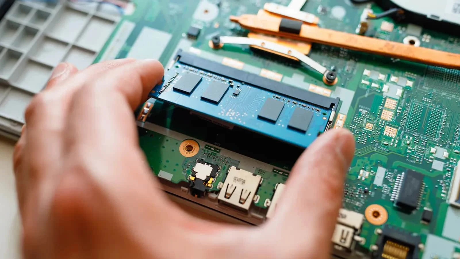 راهنمای خرید لپتاپ 