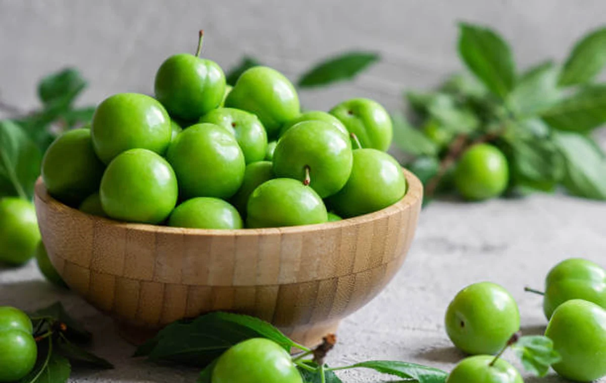 عکس گوجه سبز کال و پخته