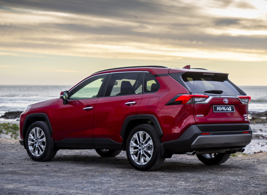 Toyota Rav4 hybrid iran 18